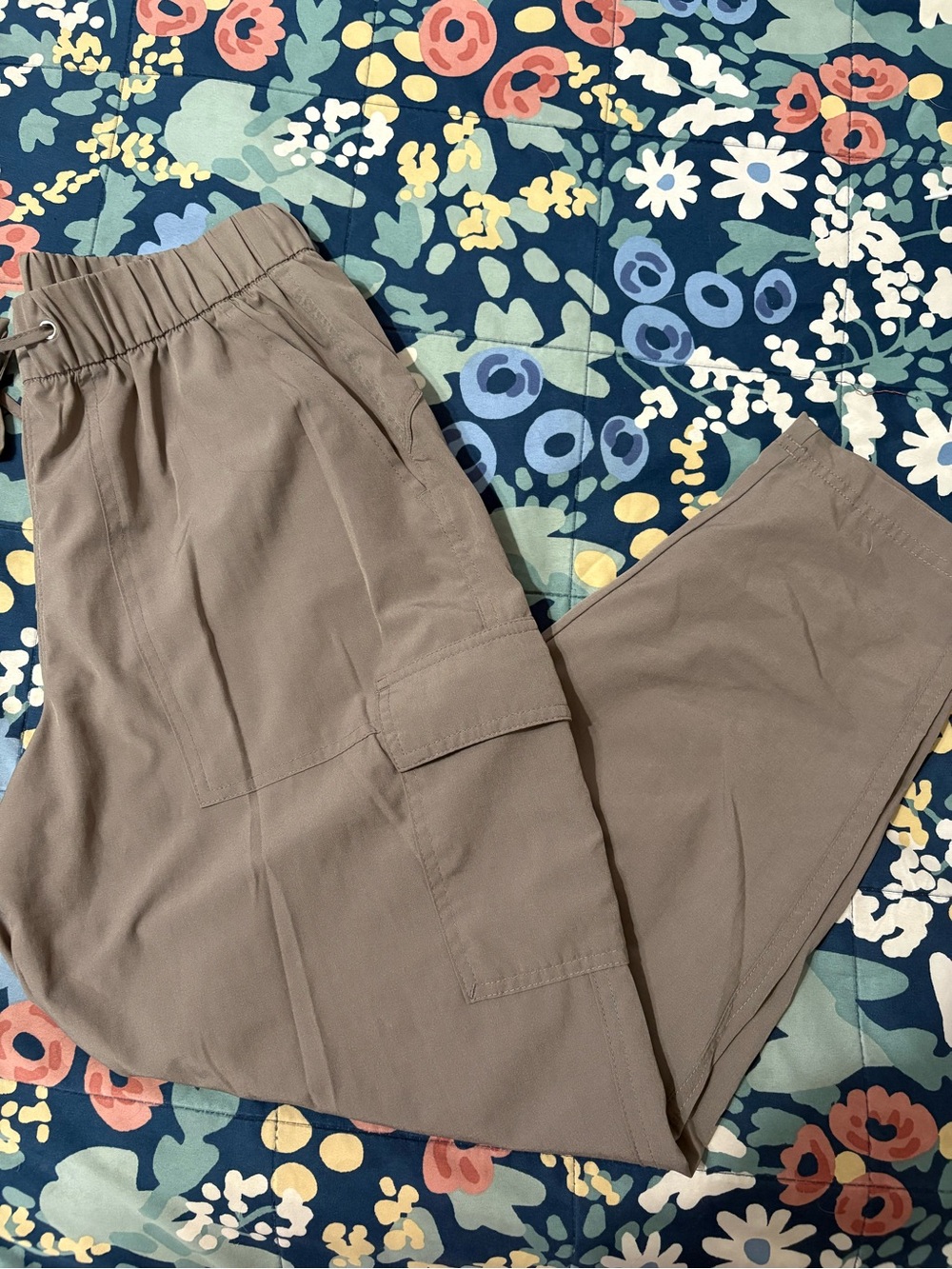 Old Navy Men's Cargo Pants — Taupe Brown